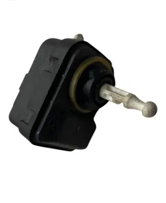 Volvo V70 Headlight level adjustment motor p2004