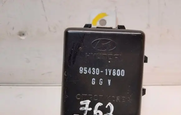KIA Picanto Seat heating relay 954301Y800
