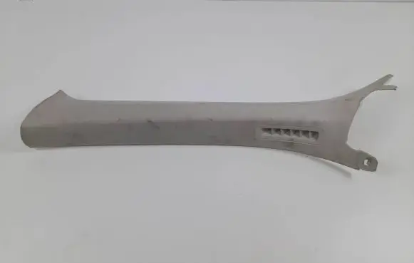 Volvo XC90 Rear seat side bottom trim 39829941