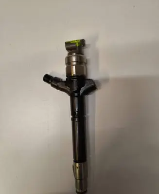 Toyota Avensis T250 Fuel injector 236700R160 08L00338