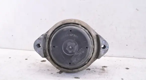 BMW 1 E81 E87 Engine mount bracket 13981112GE