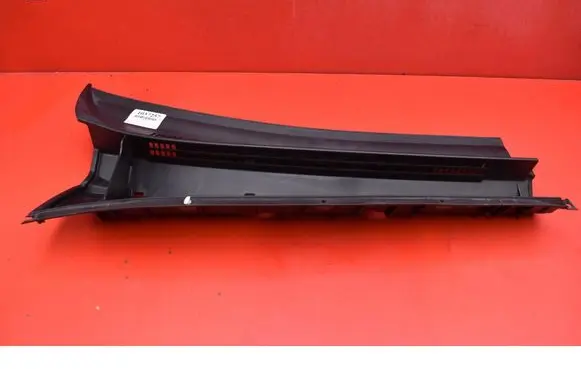 Toyota Avensis Verso Wiper trim 55781-0F050