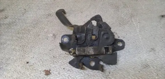 Toyota Verso Engine bonnet/hood lock/catch