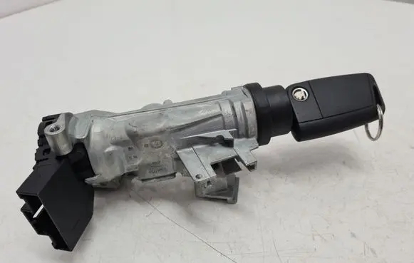 Skoda Fabia Mk3 (NJ) Ignition lock 1K0905851 6C0905865