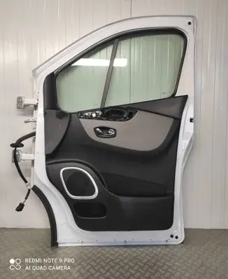 Renault Trafic III (X82) Front door DRZWIPRZEDNIEPRAWE TWOJEAUTO882182990 RENAULTTRAFICIII