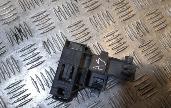 Audi A3 S3 8V Other interior part 8V0907525