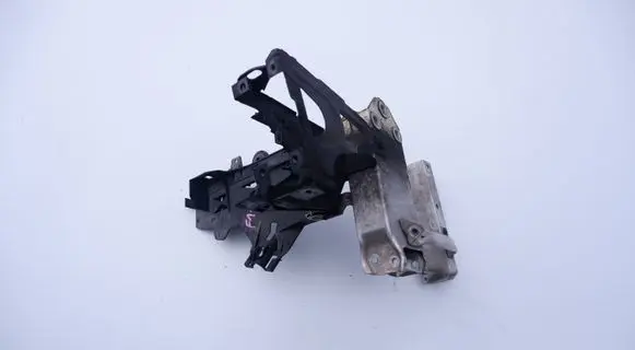BMW 5 F10 F11 Engine mount bracket 7200794 11071510