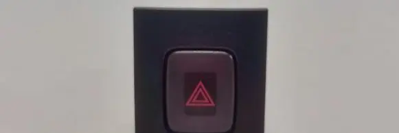 Volvo V70 Hazard light switch 30710106