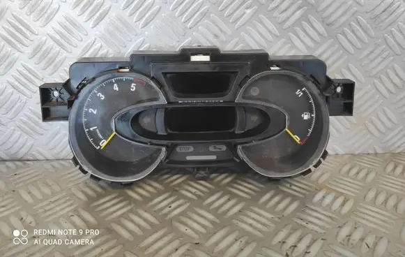 Opel Vivaro Speedometer (instrument cluster) 248104879R VPDRRF10849GF