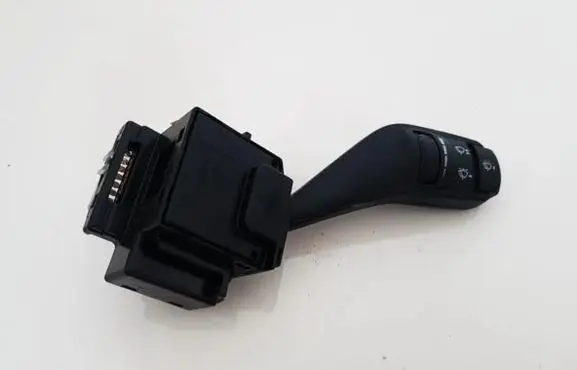 Ford Focus Wiper control stalk 17d940