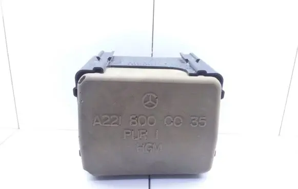 Mercedes-Benz E W212 Central locking vacuum pump A2218000035 A0008000018