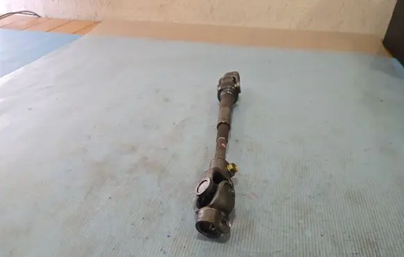 Toyota Yaris Steering column universal joint 