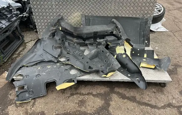 Tesla Model S Other interior part 105584700C 104521300C 104523300D