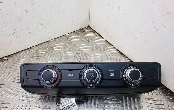 Audi A1 Climate control unit 83A820047H