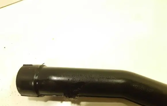 Mercedes-Benz E W212 Breather hose/pipe A6510101282