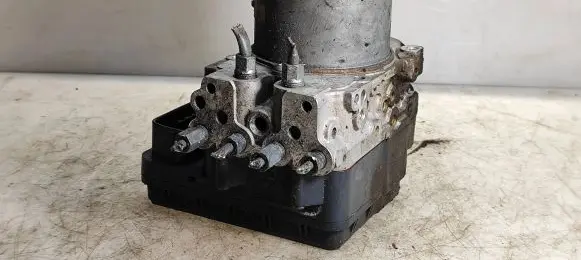 Mazda 6 ABS Pump GDK4437A0 K0089 1338006980
