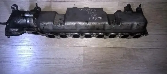 Toyota Avensis T250 Intake manifold