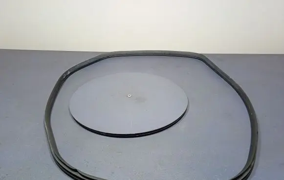 Honda CR-V Front door rubber seal 
