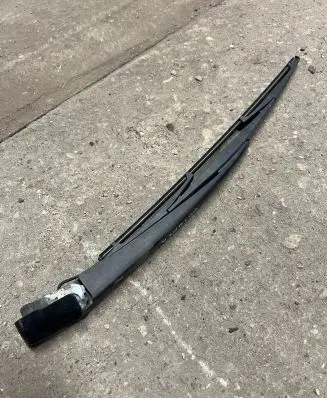 Subaru Outback Rear wiper blade arm