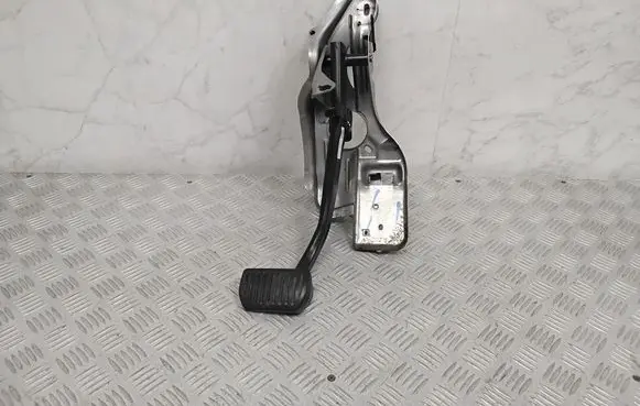 Polestar 2 Brake pedal 32264200