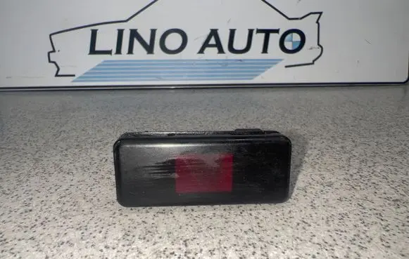 BMW 5 E39 Hazard light switch 8350947