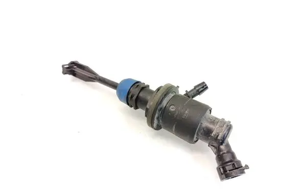 Nissan Qashqai Clutch slave cylinder 306104BA1B 1851701