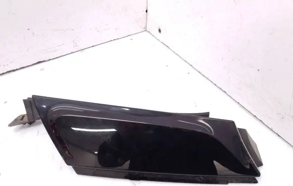 Renault Clio IV Rear window tailgate spoiler 960335491R