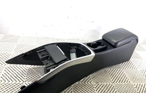Audi A5 8T 8F Center console 8K0864981B