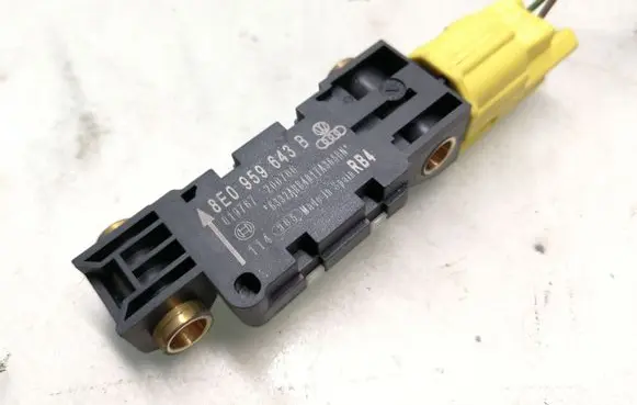 Audi A4 S4 B7 8E 8H Airbag deployment crash/impact sensor 8E0959643B