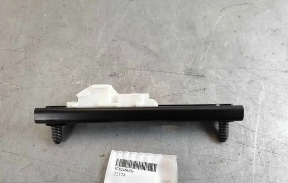 Renault Zoe Seat belt adjustment rail 878248632r