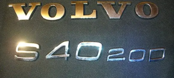 Volvo S40 Manufacturers badge/model letters 