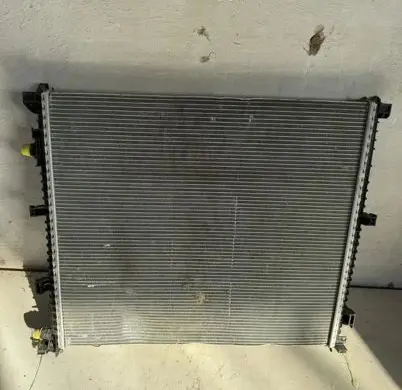 BMW X7 G07 Coolant radiator 17115A3F245 5A3F245 5A26B34