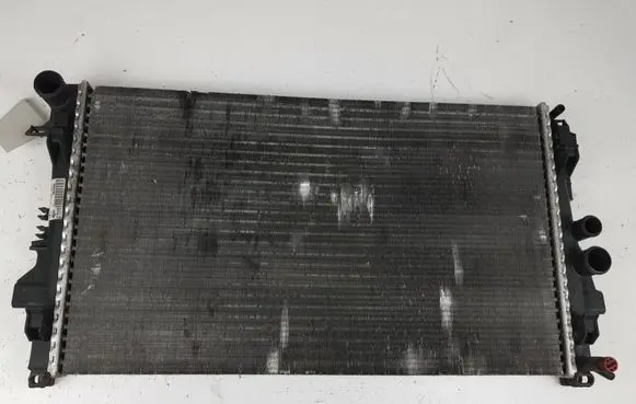 Mercedes-Benz Vito Viano W639 Coolant radiator A6395011101