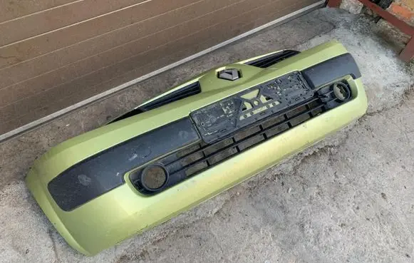 Renault Megane II Front bumper 8200073455