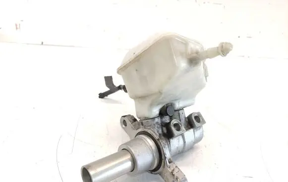 Peugeot 308 Master brake cylinder 03350890831