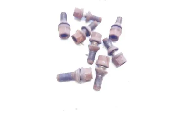 Citroen C4 I Nuts/bolts 