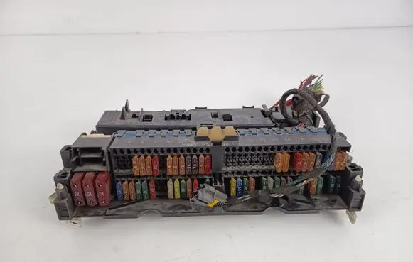 BMW 3 E46 Fuse box set 8364540 8364541 8387153