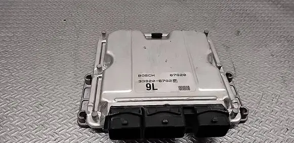 Suzuki Grand Vitara I Engine control unit/module 0281010937 9640938680 3392067G20
