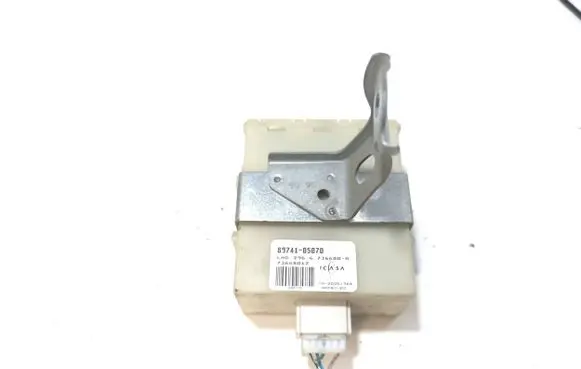 Toyota Avensis T250 Door control unit/module 8974105070 73668012 736680A