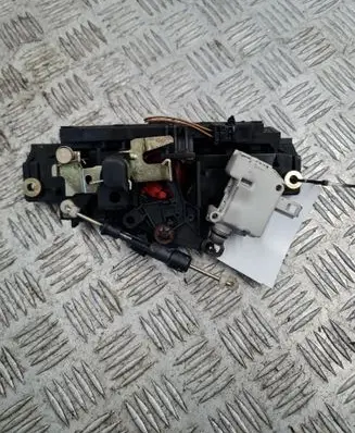 Tailgate/trunk/boot lock/catch/latch