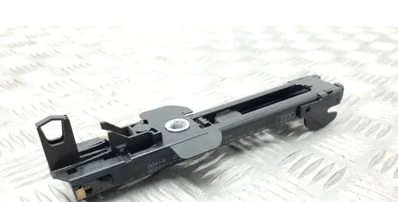 Audi A3 S3 A3 Sportback 8P Seat belt adjustment motor 8E0857833G