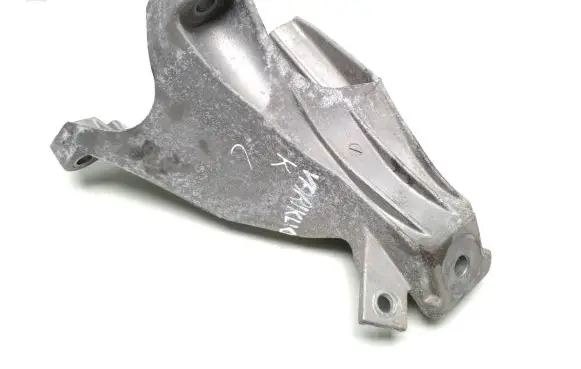 Audi A6 S6 C6 4F Engine mounting bracket 4F0199308P