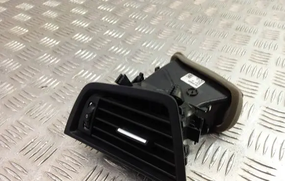 BMW 5 F10 F11 Dashboard side air vent grill/cover trim 9166883