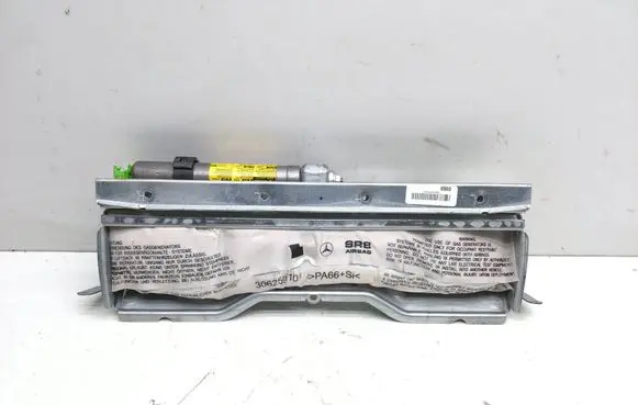 Mercedes-Benz C W204 Knee airbag 2048602002