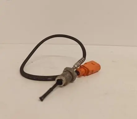 Audi A4 S4 B8 8K Exhaust gas temperature sensor 059906088BB