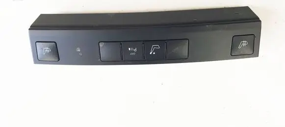 Mercedes-Benz E W212 Seat heating switch A21282026100 A2128202610