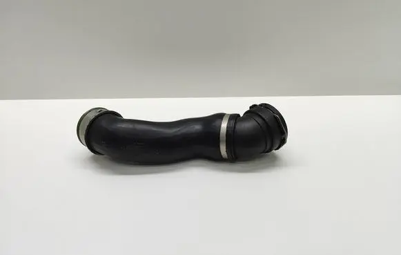 BMW 5 E60 E61 Intercooler hose/pipe 7797698 779769801 11617797698