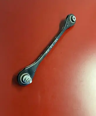 Rear control arm