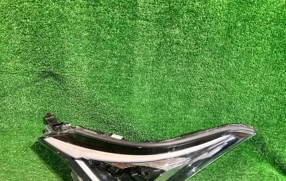 Toyota C-HR I Headlight/headlamp