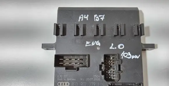 Audi A4 S4 B7 8E 8H Comfort/convenience module 8E0907279L